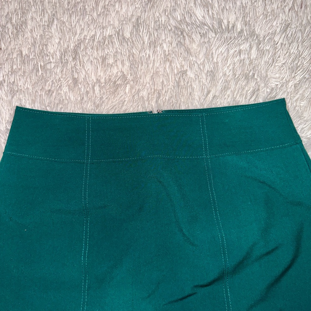 Emerald green pencil skirt - Picture 2 of 7